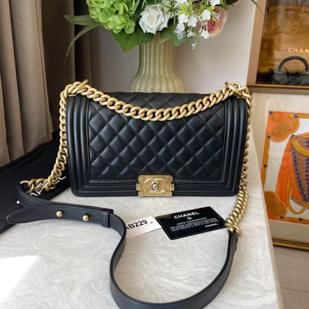 Chanel Women Pre-Loved Bag Very Good Condition